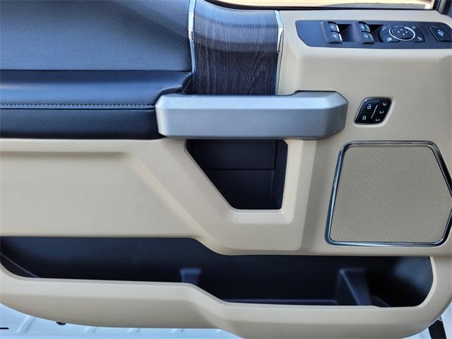 Photo of 2021 White Metallic Ford F-250