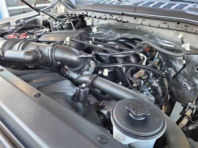 Photo of 2021 White Metallic Ford F-250