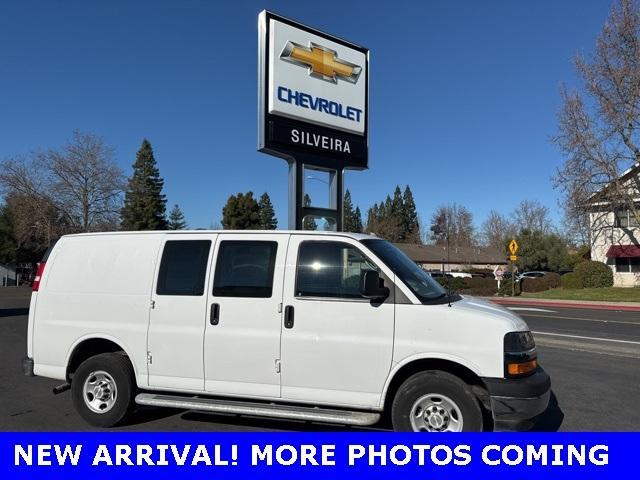 2022 Chevrolet Express 2500