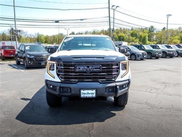 Photo of 2023 Summit White GMC Sierra 1500