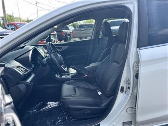Photo of 2023 Crystal White Pearl Subaru Crosstrek