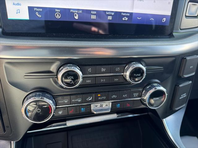 Photo of 2022 Oxford White Ford F-150