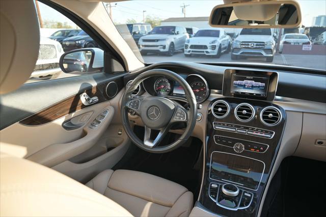 Photo of 2017 WHITE Mercedes-Benz C-Class