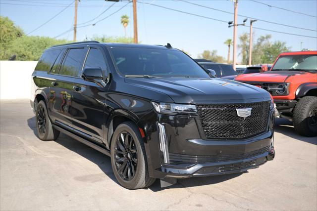 2023 Cadillac Escalade Esv