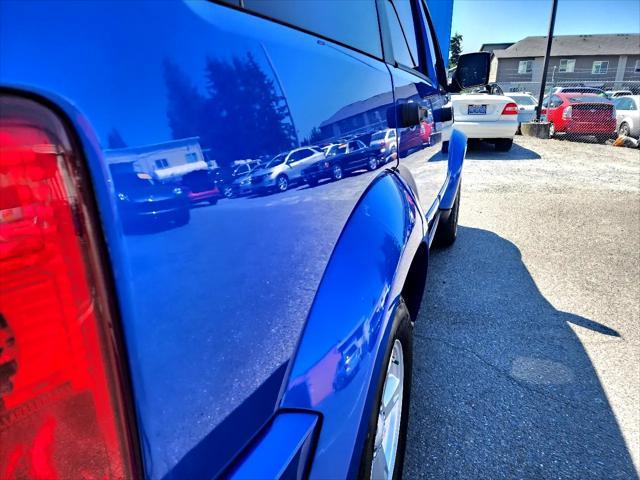 Photo of 2008 Blue Dodge Nitro