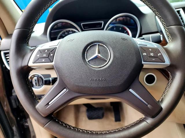 Photo of 2014 Bronze Mercedes-Benz M-Class