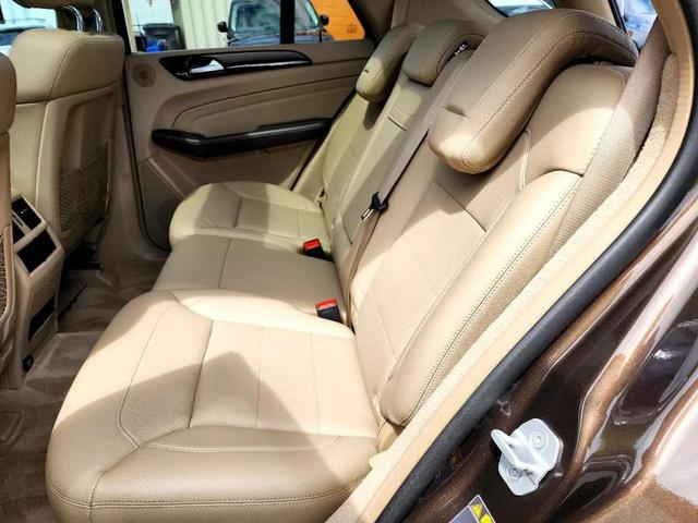 Photo of 2014 Bronze Mercedes-Benz M-Class