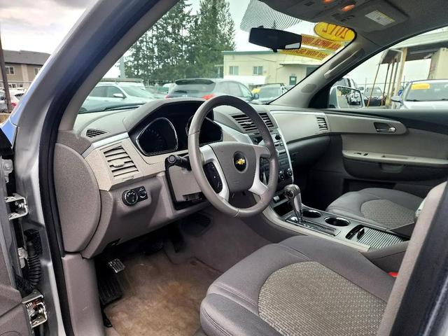 Photo of 2012 Silver Chevrolet Traverse