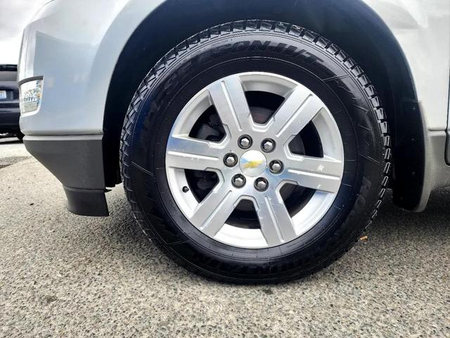 Photo of 2012 Silver Chevrolet Traverse