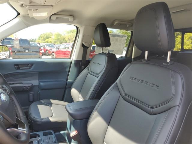 Photo of 2025 Desert Sand Ford Maverick