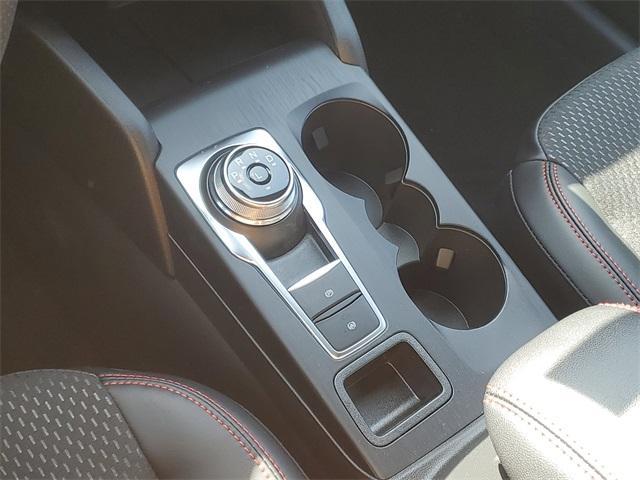 Photo of 2025 White Metallic Ford Escape