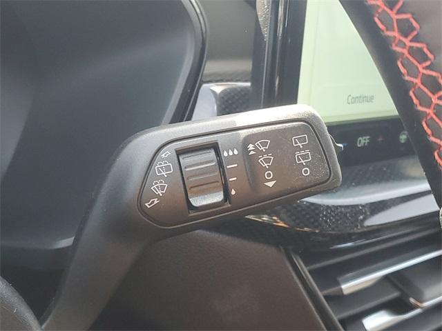 Photo of 2025 White Metallic Ford Escape