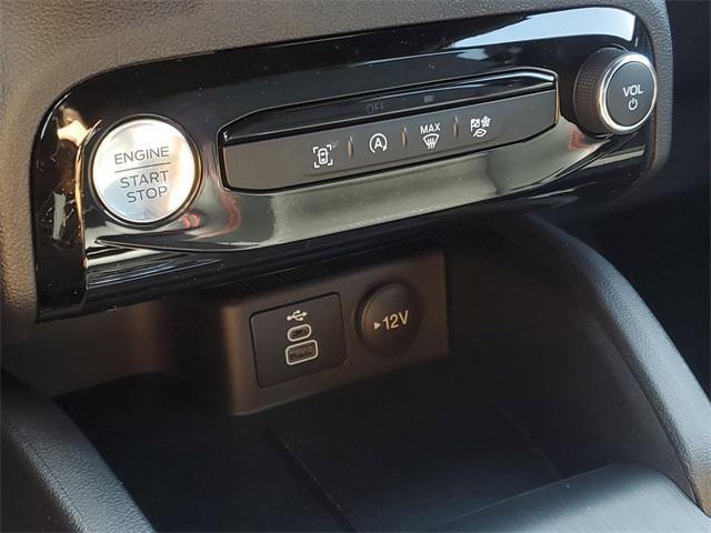 Photo of 2025 White Metallic Ford Escape
