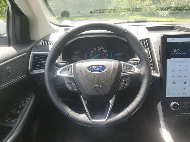Photo of 2023 Oxford White Ford Edge