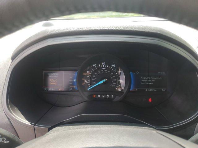 Photo of 2023 Oxford White Ford Edge