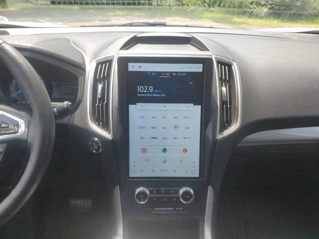Photo of 2023 Oxford White Ford Edge