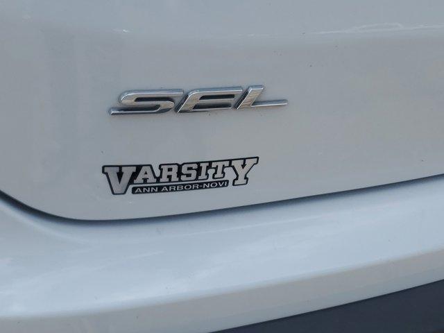 Photo of 2023 Oxford White Ford Edge