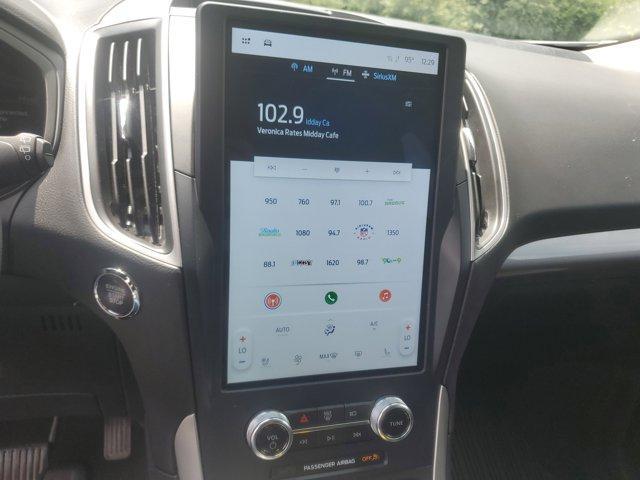 Photo of 2023 Oxford White Ford Edge