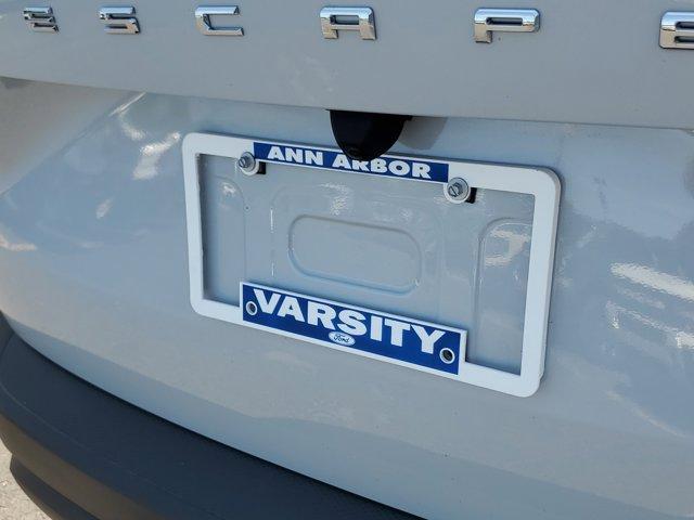 Photo of 2025 Silver Metallic Ford Escape