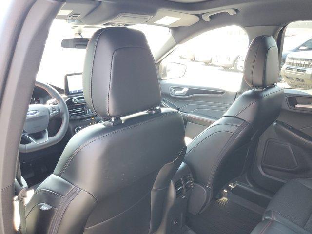Photo of 2025 Silver Metallic Ford Escape