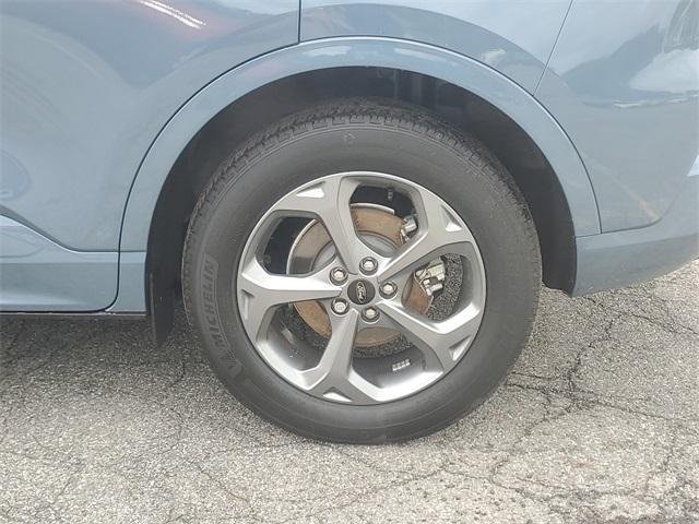 Photo of 2023 Vapor Blue Metallic Ford Escape