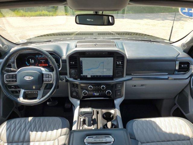 Photo of 2022 Agate Black Metallic Ford F-150