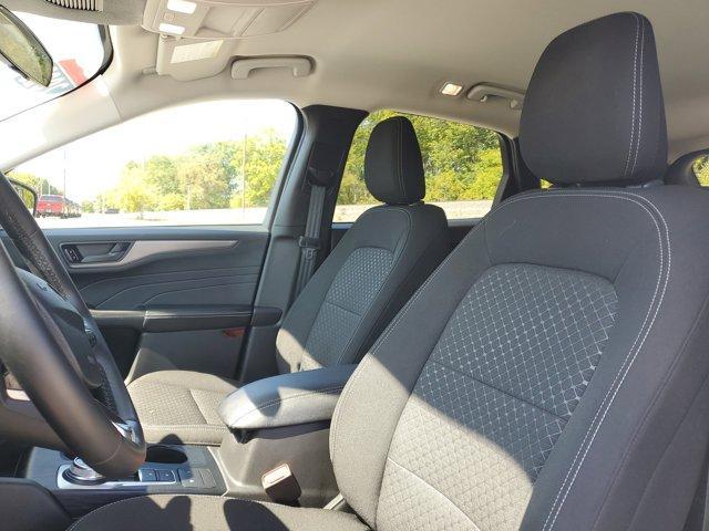 Photo of 2023 Iconic Silver Metallic Ford Escape