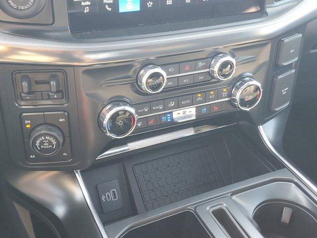 Photo of 2025 Oxford White Ford F-150