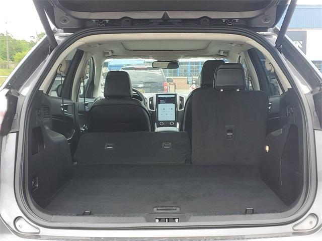 Photo of 2023 Carbonized Gray Metallic Ford Edge