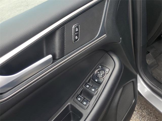 Photo of 2023 Carbonized Gray Metallic Ford Edge