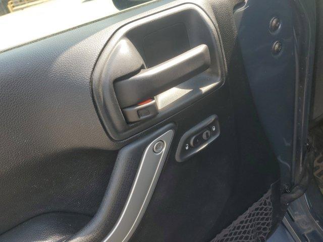 Photo of 2017 Rhino Clearcoat Jeep Wrangler Unlimited