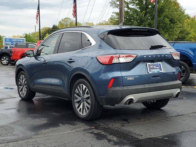 Photo of 2020 Blue Metallic Ford Escape