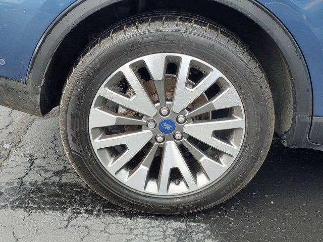 Photo of 2020 Blue Metallic Ford Escape