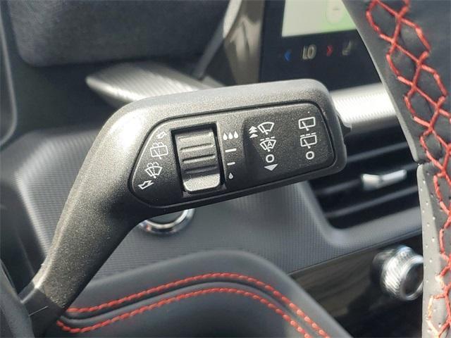 Photo of 2025 White Ford Explorer