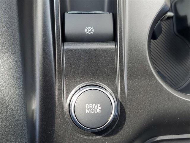 Photo of 2025 White Ford Explorer