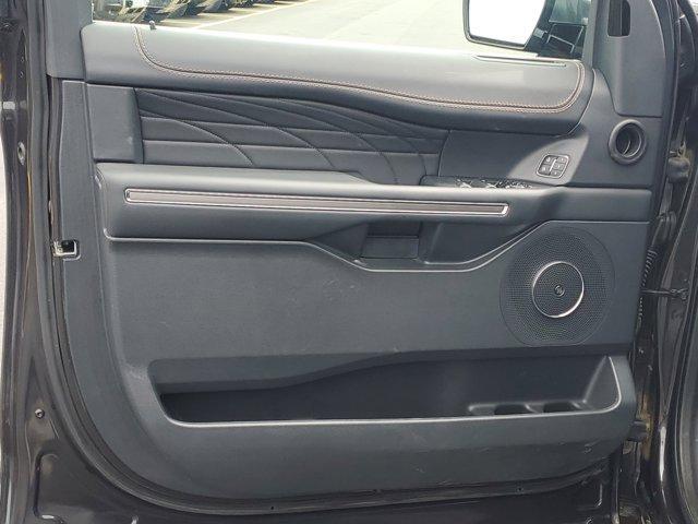 Photo of 2023 Dark Matter Metallic Ford Expedition