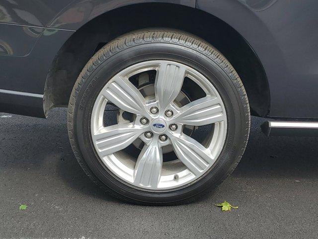 Photo of 2023 Dark Matter Metallic Ford Expedition