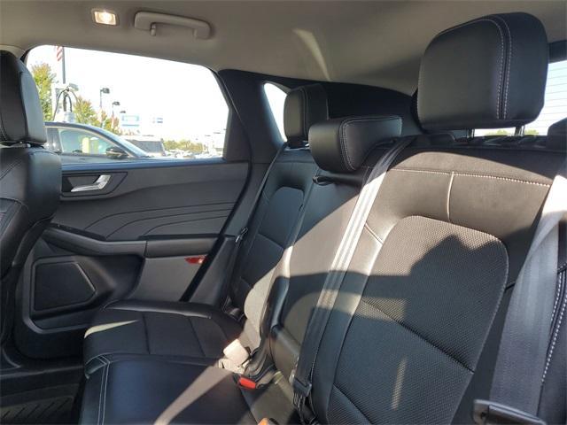Photo of 2022 Stone Blue Metallic Ford Escape