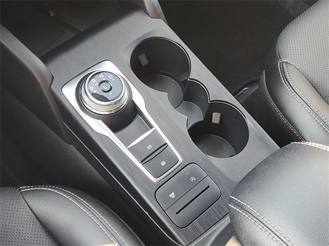Photo of 2022 Stone Blue Metallic Ford Escape