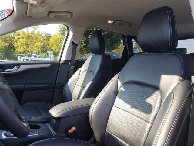 Photo of 2022 Stone Blue Metallic Ford Escape