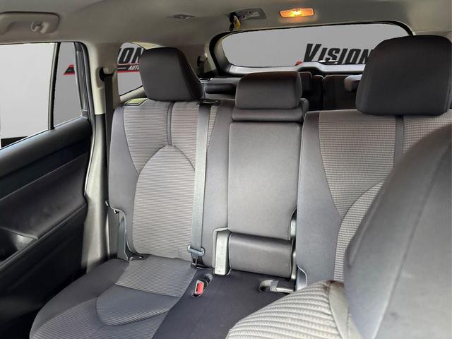 Photo of 2023 Magnetic Gray Metallic Toyota Highlander