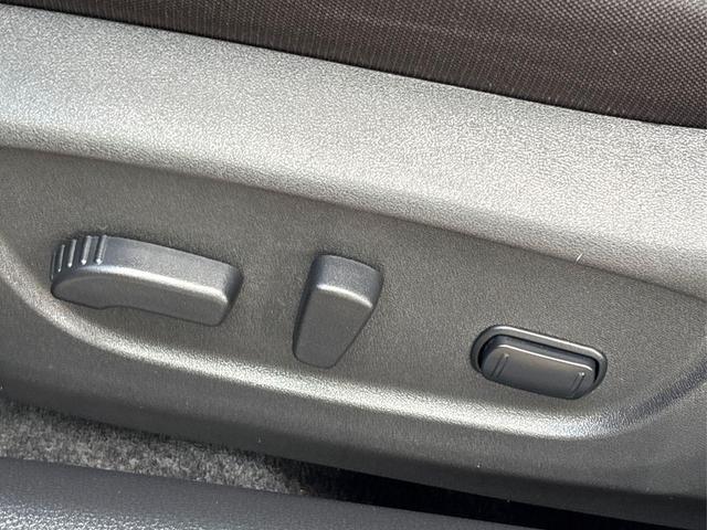 Photo of 2019 Magnetic Black Pearl Nissan Rogue