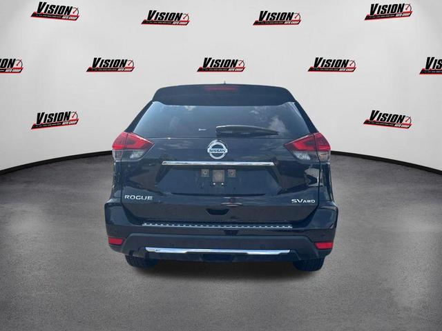 Photo of 2019 Magnetic Black Pearl Nissan Rogue