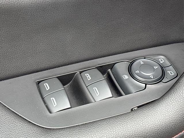 Photo of 2022 Silver Ice Metallic Chevrolet Blazer