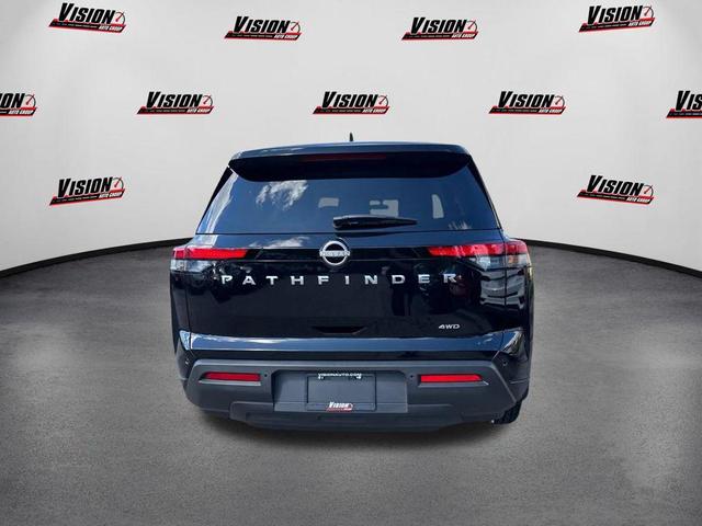 Photo of 2025 Super Black Nissan Pathfinder