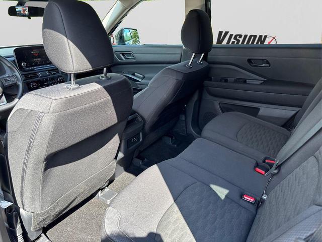 Photo of 2025 Super Black Nissan Pathfinder