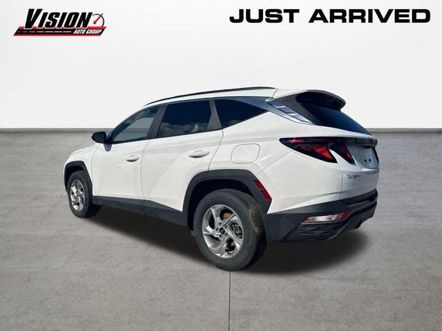 Photo of 2024 White Pearl Hyundai TUCSON