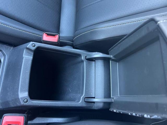 Photo of 2022 Kings Red Metallic Volkswagen Tiguan