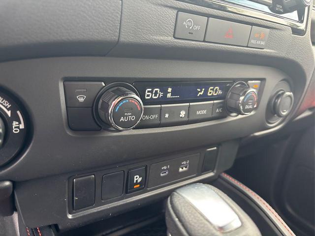Photo of 2024 Boulder Gray Pearl Nissan Frontier