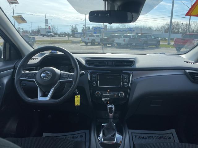 Photo of 2021 Caspian Blue Metallic Nissan Rogue Sport